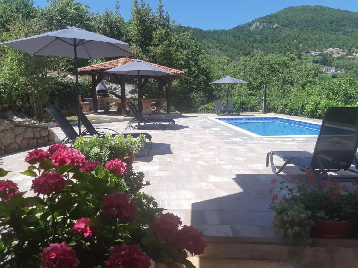 Apartment Opatija Lovran Eksteriør bilde