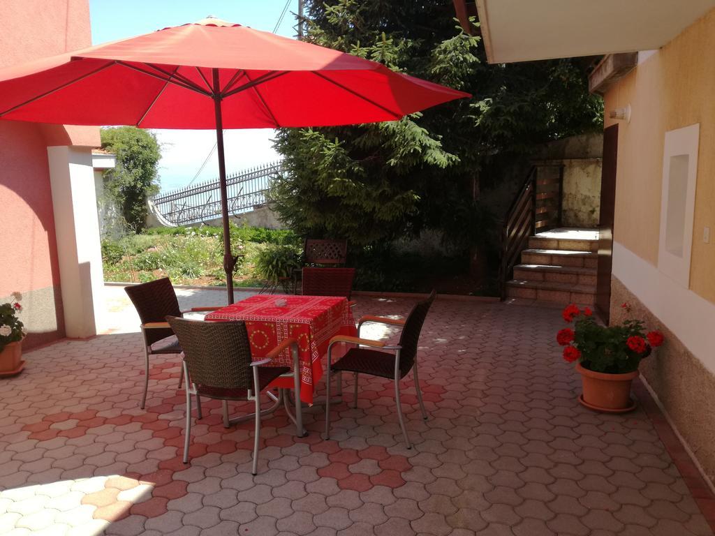 Apartment Opatija Lovran Eksteriør bilde